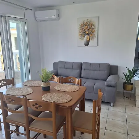 Amaze House Apartament *